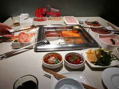 -海底捞火锅鲜切牛肉主题店(长寿路店)