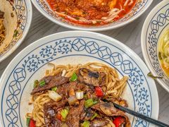 -李与白包子铺(桐梓林店)