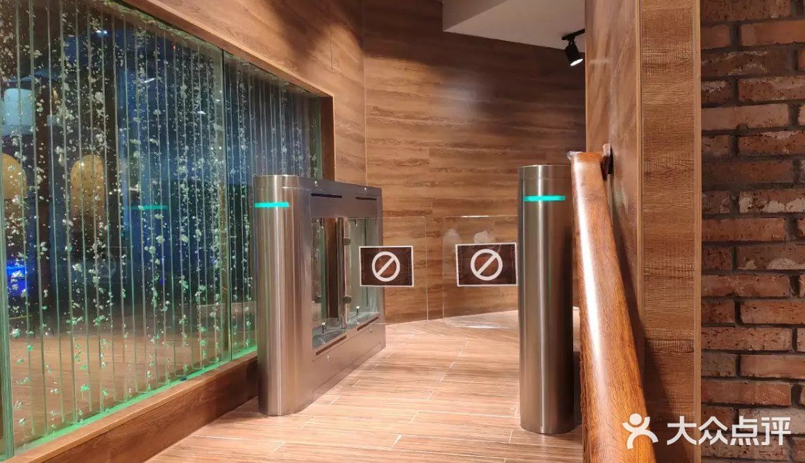 这里有超多可可爱爱的小萌宠哦，他们在这里等你来呢