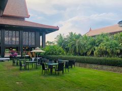 -三亚湾海居铂尔曼度假酒店