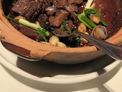 -八府香鸭·啫啫煲(华山路店)