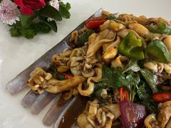 -鹏城人家海鲜酒家·23年老字号(较场尾店)