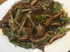 -泉畔人家·老济南经典鲁菜(大明湖店)