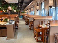 -乡土黄·鲜牛肉火锅·小龙虾(兴业街店)