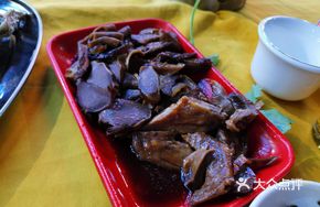 Braised Duck Wings and Feet