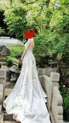 -艾米丽婚纱礼服