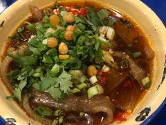 -马路边边串串香形象店(磐石路店)