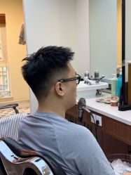 -理昂男士理发店 Barber shop