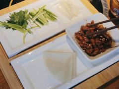 -娜仁图雅蒙古美食村(33小镇店)