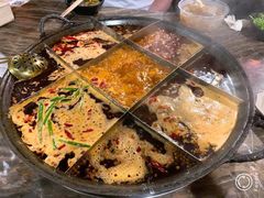 滑肉-化龙桥九宫格火锅(清水河店)