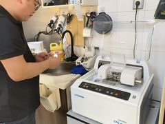 -优医视平价眼镜蔡司依视路折扣工厂店(十里堡店)