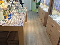-天空之镜眼镜店蔡司依视路配镜授权零售店(望京颐堤港店)