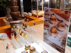 -松山湖凯悦酒店·Café自助餐厅·周末火舞秀表演