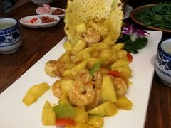 滇越菠萝虾-滇越乘象云南餐厅(次渠店)