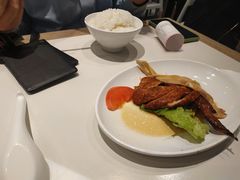 -大食代美食广场(上海中心店)