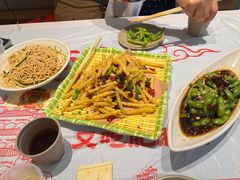 -肥肥虾庄·金牌油焖大虾(汉口城市广场店)