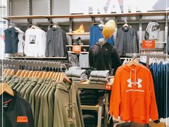 -UNDER ARMOUR(新燕莎奥莱店)