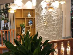 -香山湖家家宴(中山陵店)