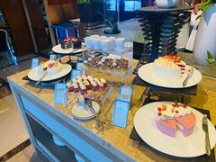 -大中华希尔顿酒店-念自助餐·嗨啤·小龙虾
