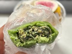 马兰头鲜肉青团-沈大成(南京东路店)