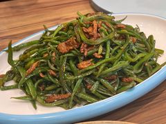 鲜豆角炒肉丝-合合春饼(潘家园店)