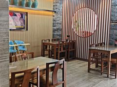 -亮亮面馆(经六路店)