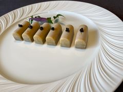 鱼籽酱蟹糊鹅肝-福玺荟(外滩罗斯福店)
