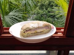 -七叔是岛民(花基新村店)