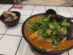 -肥汁米蘭香港米线(长宁来福士店)