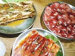 -青瓦炭韩潮烤肉(花园道店)