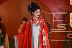 -支流映画摄影·汉服妆造跟拍(本宫来了银泰店)