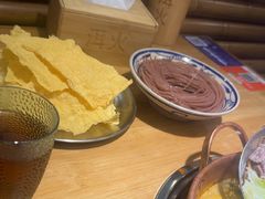 -洱火云南酸菜牛肉火锅(石景山当代商城店)