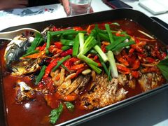 草鱼冬阴功-鱼酷活鱼烤鱼(恒隆广场店)