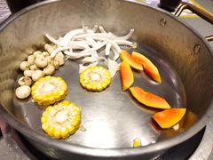 -椰小鸡·琼州糟粕醋·火锅(美兰缤纷城店)