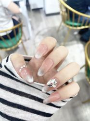 -晨·艺美甲美睫