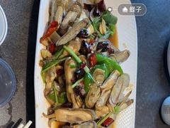 -五谷丰登农家院·地道胶东菜·海鲜烧烤(威海店)