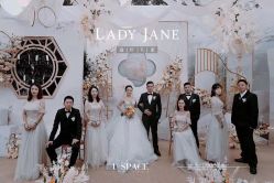 -Lady  Jane高端婚纱礼服馆