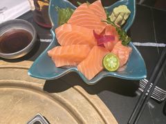 -山川小町·极番烧肉(新地假日广场店)