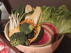 -三出山火锅(南京万象天地店)