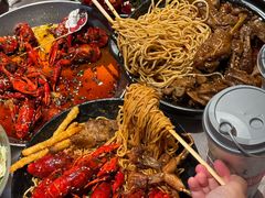 -巴厘龙虾·榜首油焖大虾(音乐学院·沿江酒馆店)