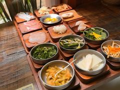 -银米·云南传统过桥米线(双廊黑金冠店)