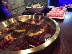 -重庆爽翻天老火锅(临平万达广场店)