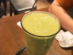 甘蔗牛油果汁-Simple Yummy简单美味(上邦百汇城店)