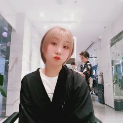 -罗亚帝造型