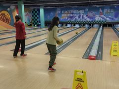 -极限PLAY运动娱乐新世界·团建派对潮玩休闲馆·室内蹦极高空游乐园