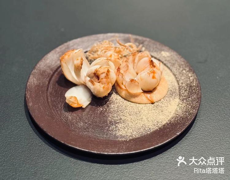 见识一下名厨卢怿明主理的福和慧素菜黑珍珠二钻