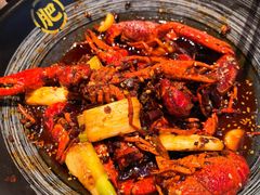 -肥肥虾庄·金牌油焖大虾(汉街SKP店)