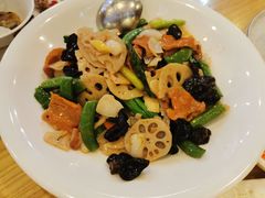 荷塘素食-德胜轩正宗顺德菜(宝安沙井会展中心店)