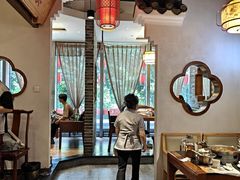 -万重锦·人文川菜馆(骡马市店)