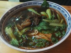 牛肉面-富贵面馆(镇坪路店)